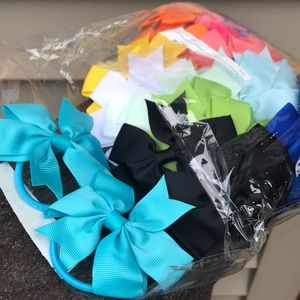 19 pairs of QUALITY 3.5 inch bow ponytail holders